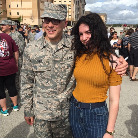 Meet your Posher, Janet - Picture 5 of 5